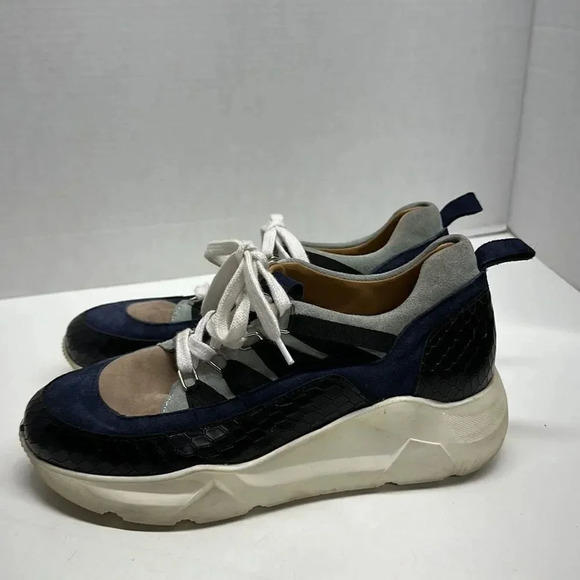 Aquatalia Sneakers Shoes Lace Up Athletic Designer White Blue Snake Skin 7.5 - Picture 1 of 12